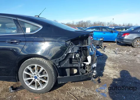 2018 Ford Fusion Energi Titanium from USA, damaged, VIN 3FA6P0SUXJR189785